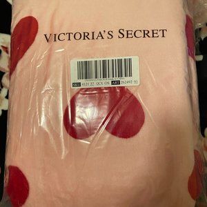 VS Heart Sherpa Blanket